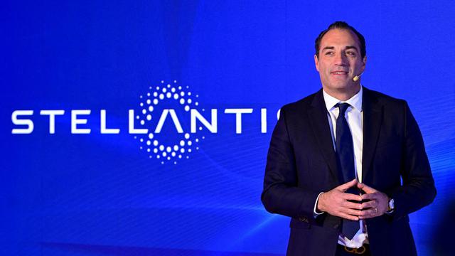 FILE PHOTO: Stellantis CEO says hybrids are a top priority for the US market