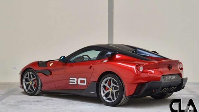 Unikatni Ferrari SP30 na prodaju