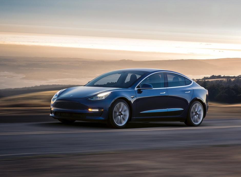Tesla ukida boje automobila | Author: Tesla Motors