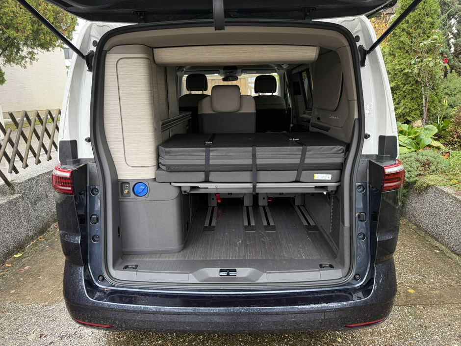 Author: Dubravko Kolarić