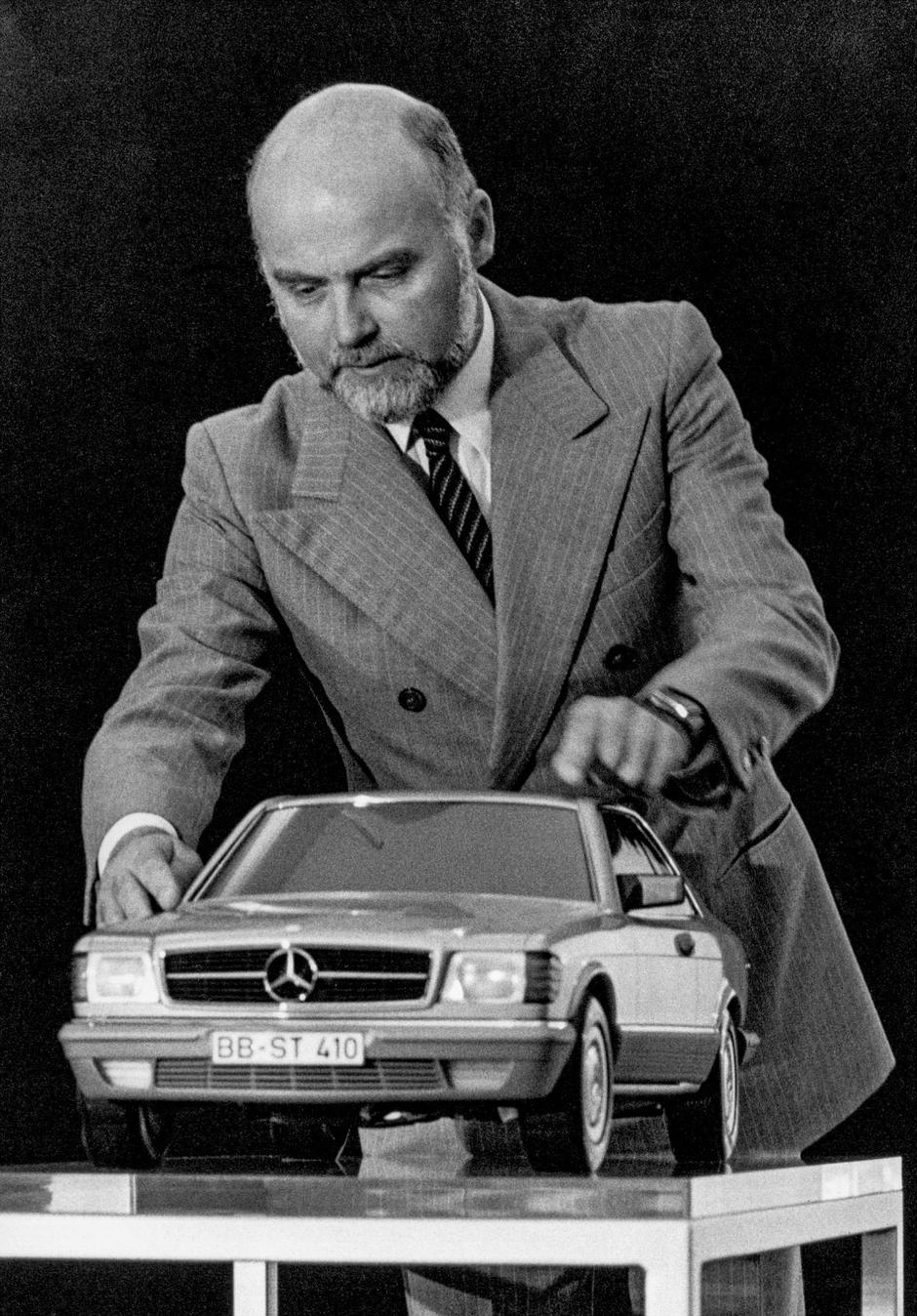 Author: Mercedes-Benz