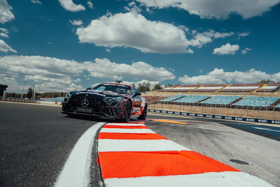 Author: Mercedes-Benz