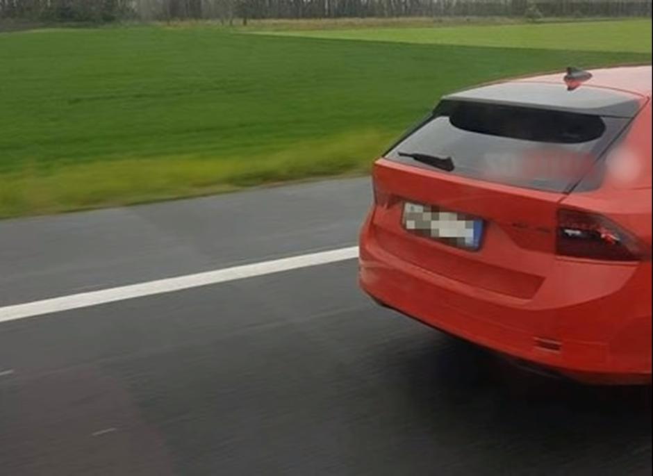 Prve špijunske fotografije: Ovako će izgledati nova Škoda Octavia | Author: YouTube