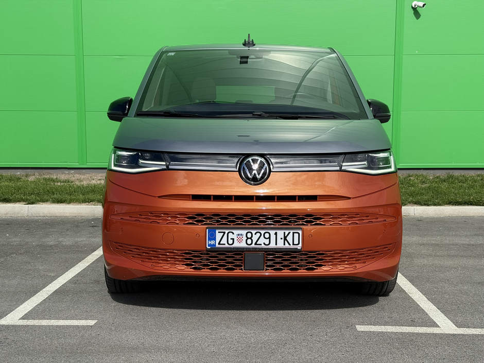 Author: Dubravko Kolarić