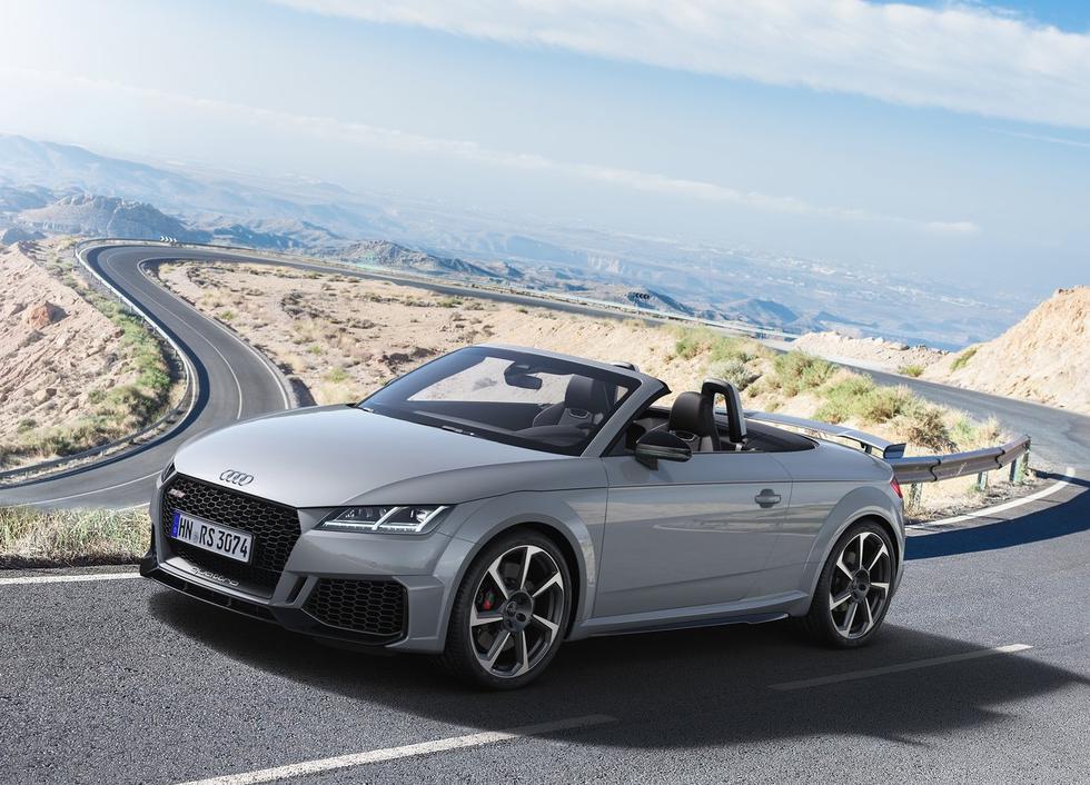 Redizajn: Audi predstavio 'novi' TTRS s 400 KS i novim spojlerom