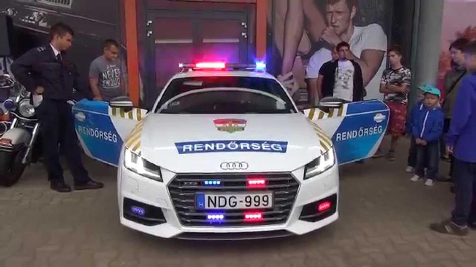 Mađarska policija vozi novi Audi TT | Author: Youtube