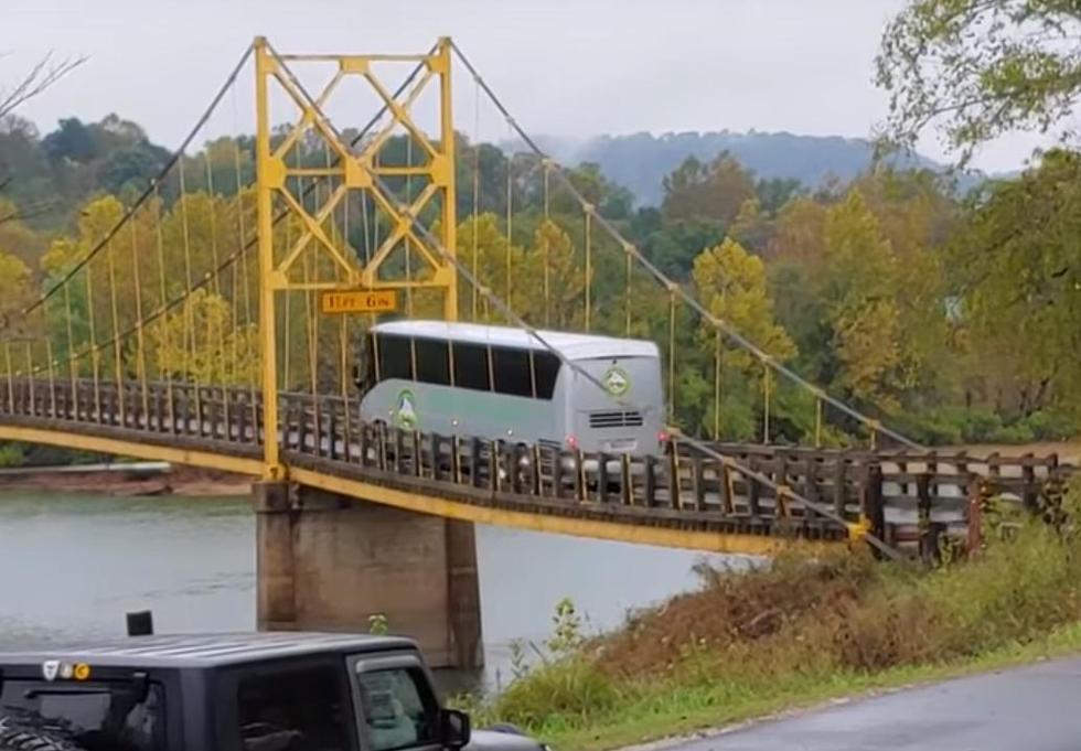 Zanemario znakove pa autobusom od 35 tona iskrivio most