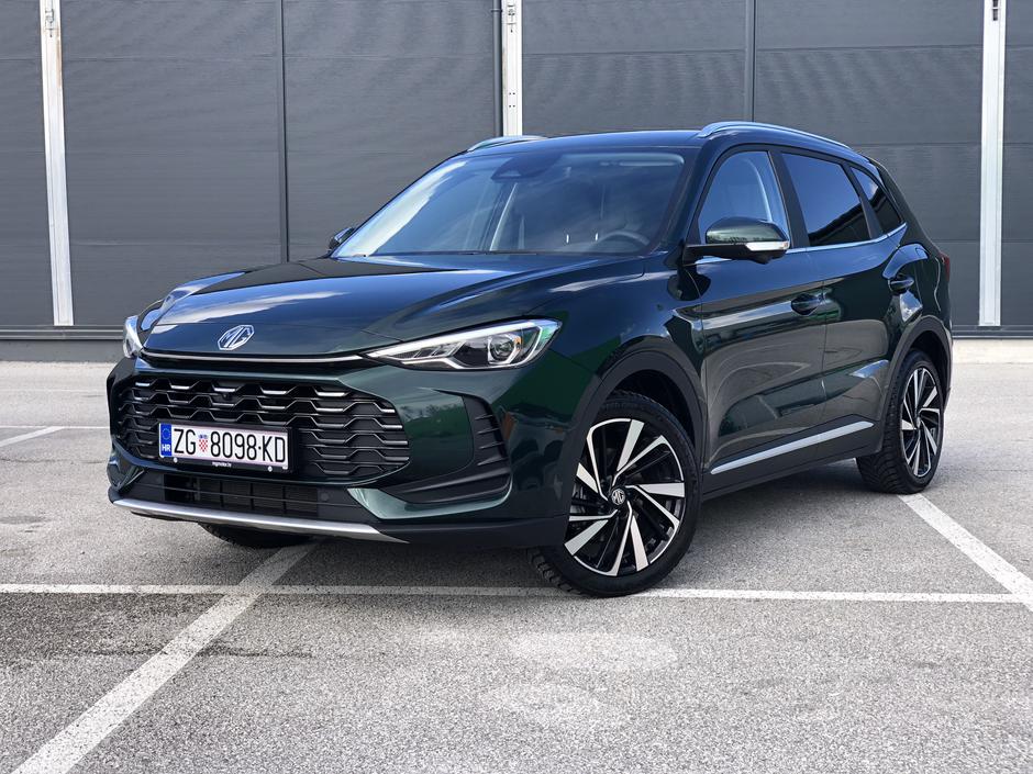 Author: Dubravko Kolarić