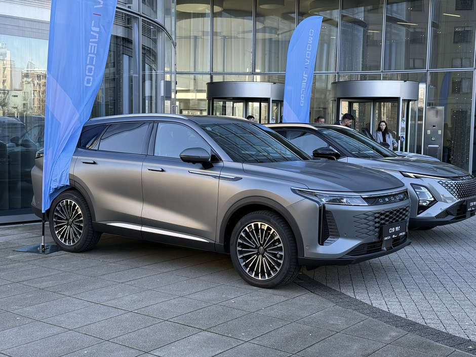 Author: Dubravko Kolarić