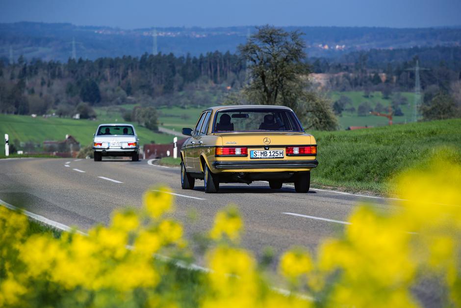 Merceds-Benz 230 (W 123). | Author: Mercedes-Benz AG - Mercedes-Benz Classic Communications