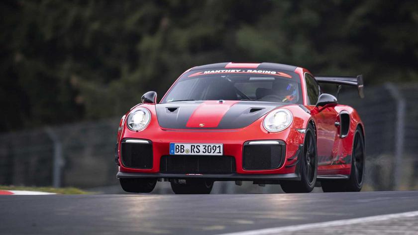 Porsche doradio GT2 RS i skinuo rekord na Nürburgringu