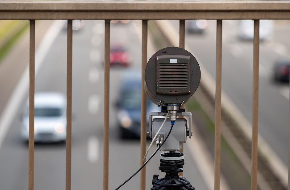 MONOcam against cell phone offenders in test use | Author: Harald Tittel/DPA