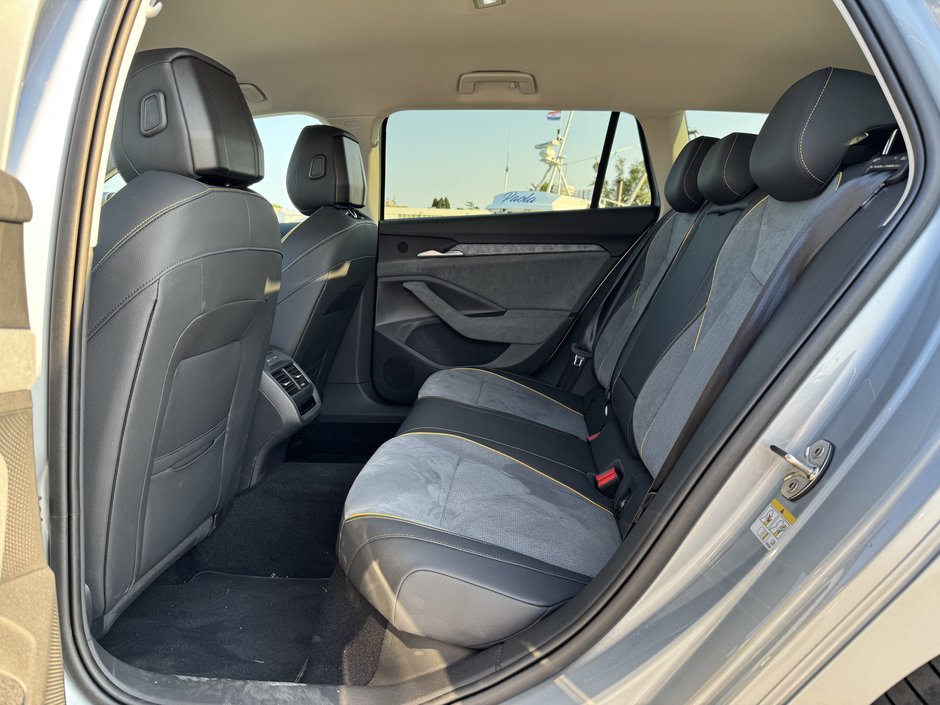 Author: Dubravko Kolarić