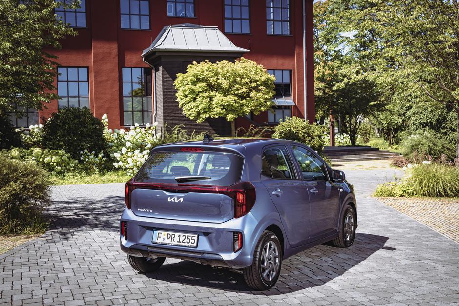 Kia Picanto 2024 | Author: Florian Quandt; Topaz Labs