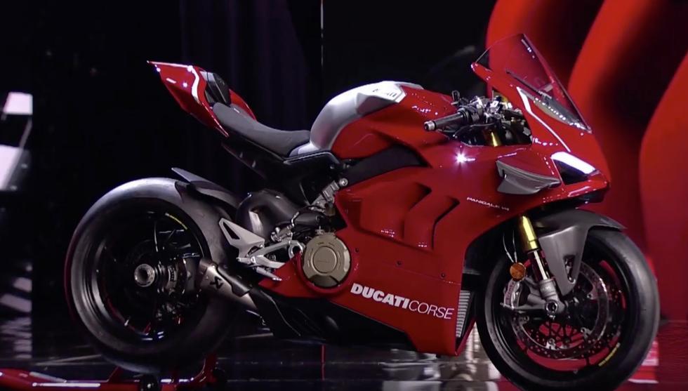 'Bomba' iz Milana: Ducati predstavio Panigale V4 R s 221 KS