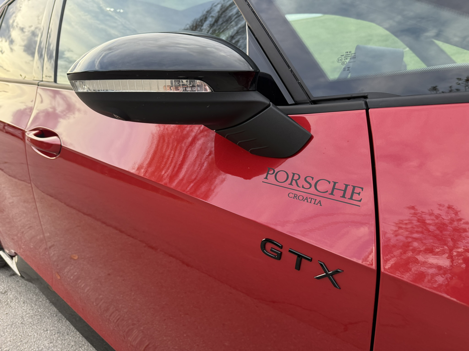 Author: Dubravko Kolarić