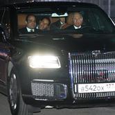 Putin vozi svoju limuzinu