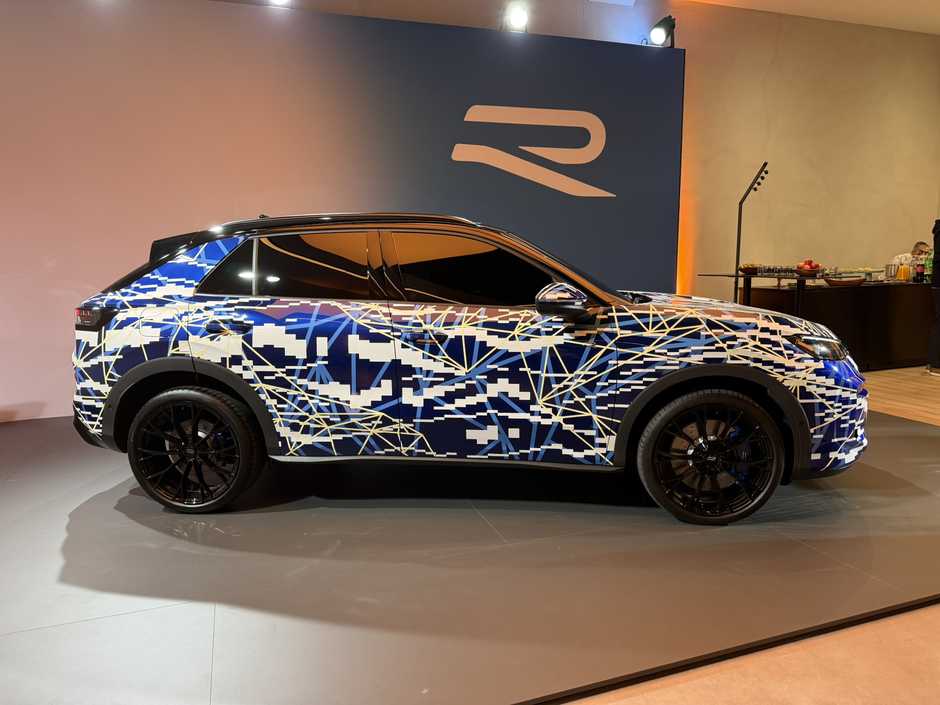 Author: Dubravko Kolarić