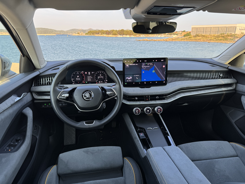 Author: Dubravko Kolarić