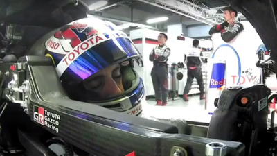 VIDEO: Bivši vozač F1 zaspao u trkaćem autu