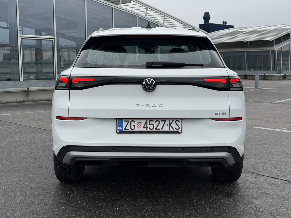 Author: Dubravko Kolarić