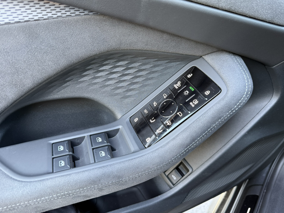 Author: Dubravko Kolarić