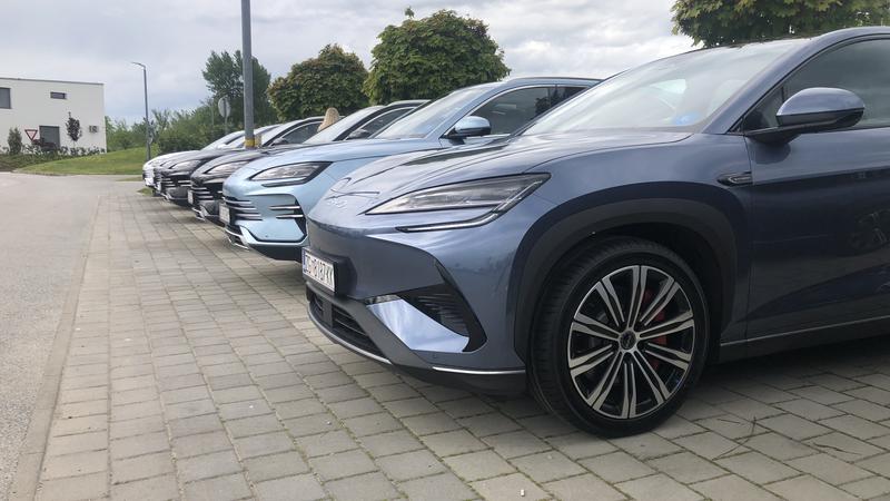 Toyota i VW dominiraju desetlje&cacute;ima, sti&zcaron;e li sada 'era Kineza'?