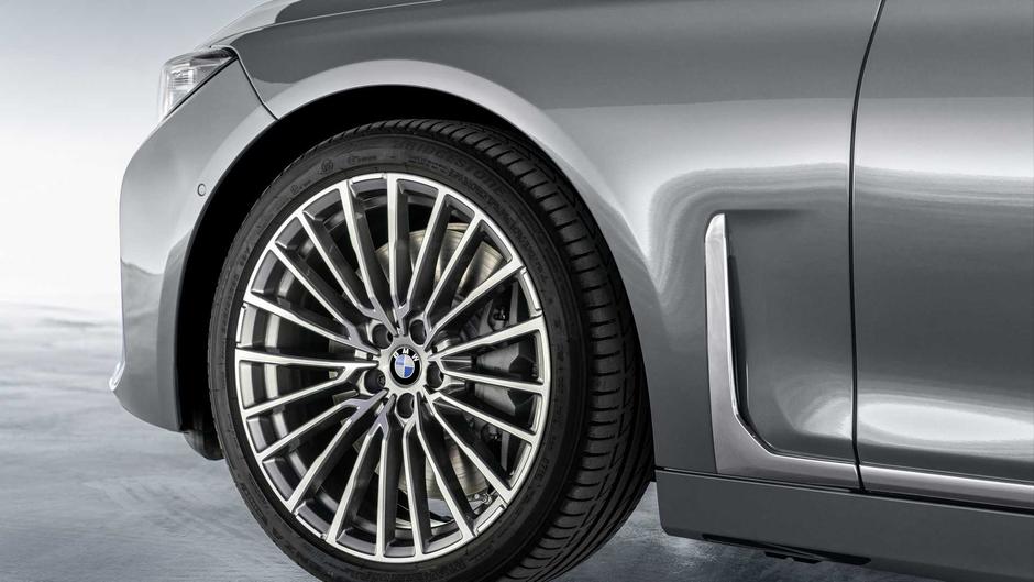 Premijera: BMW službeno predstavio osvježenu 'sedmicu' | Author: BMW