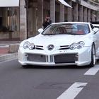 Mercedes SLR kao iz igrice Need For Speed 'grmi' kroz Monako