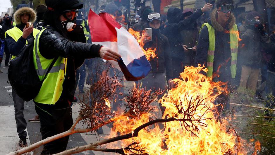 Prosvjednici uništili 60 posto kamera za snimanje brzine u Francuskoj | Author: Stephane Mahe