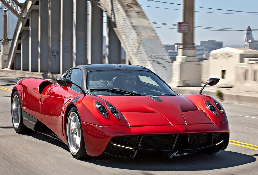 Ako ste se pitali: Ovoliko goriva troše Bugatti, Ferrari, Lamborghini...