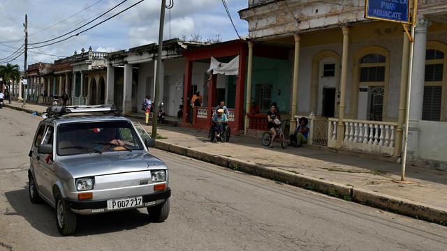 Facing U.S. oil blockade, Cuban man powers car with charcoal