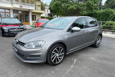 VW Golf 7 1.6 TDI Comfortline - adaptivni tempomat, alu 17''