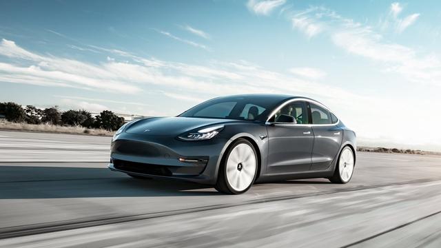 Tesla ukida boje automobila