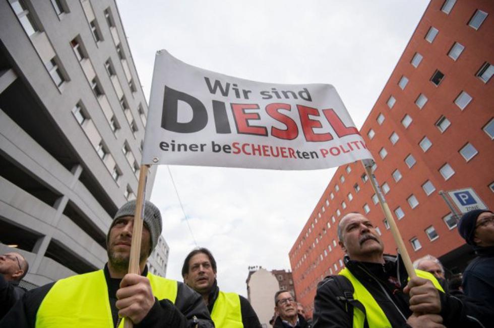 Prekipjelo im: Stuttgart prosvjeduje protiv zabrane dizelaša