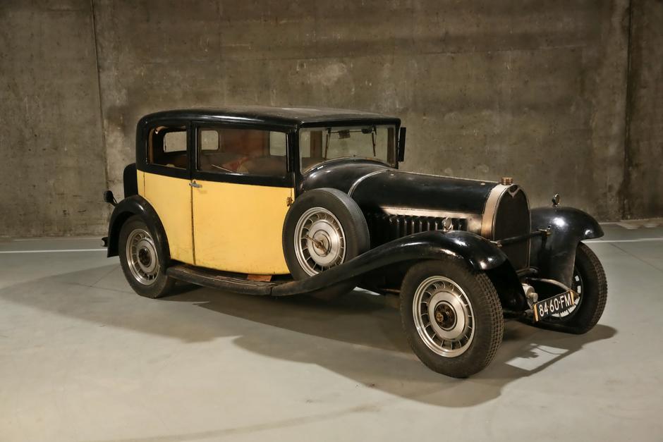 U štali pronađeno tri vrlo rijetka Bugattija, a sada kreću i na aukciju | Author: carscoops