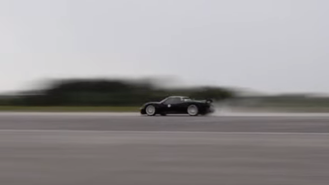 Porscheom 918 Spyder jurio 333 km/h po kiši