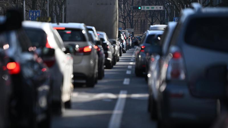 Prosje&ccaron;na starost auta u Hrvatskoj  pala, no svaki &scaron;esti pada na tehni&ccaron;kom