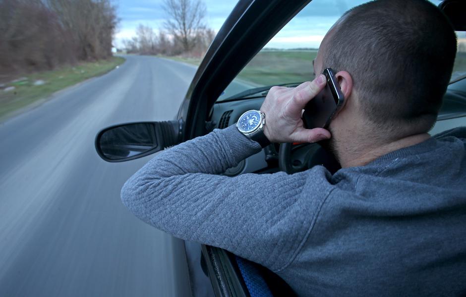 Korištenje mobitela u vožnji | Author: Igor Kralj/PIXSELL
