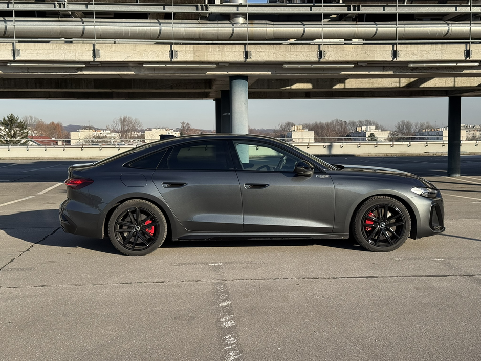 Author: Dubravko Kolarić