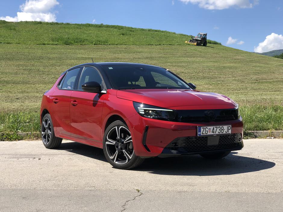 Author: Dubravko Kolarić