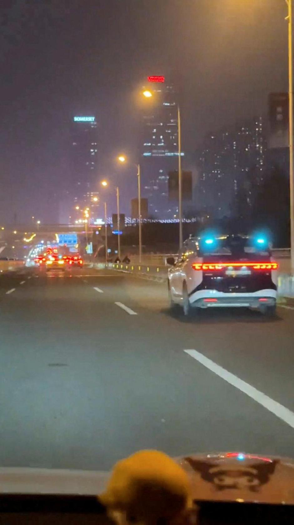 Apollo Go robotaxis stop in the middle of traffic due to a system failure | Author: SOCIAL MEDIA/REUTERS