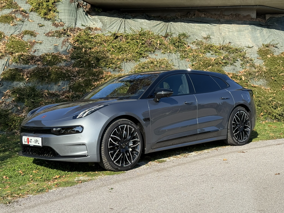 Author: Dubravko Kolarić