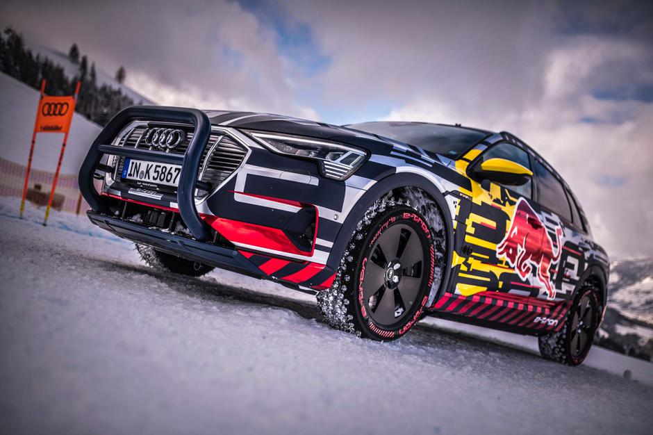 Audi E-Tron osvojio snježnu uzbrdicu od 85 posto nagiba | Author: The Drive