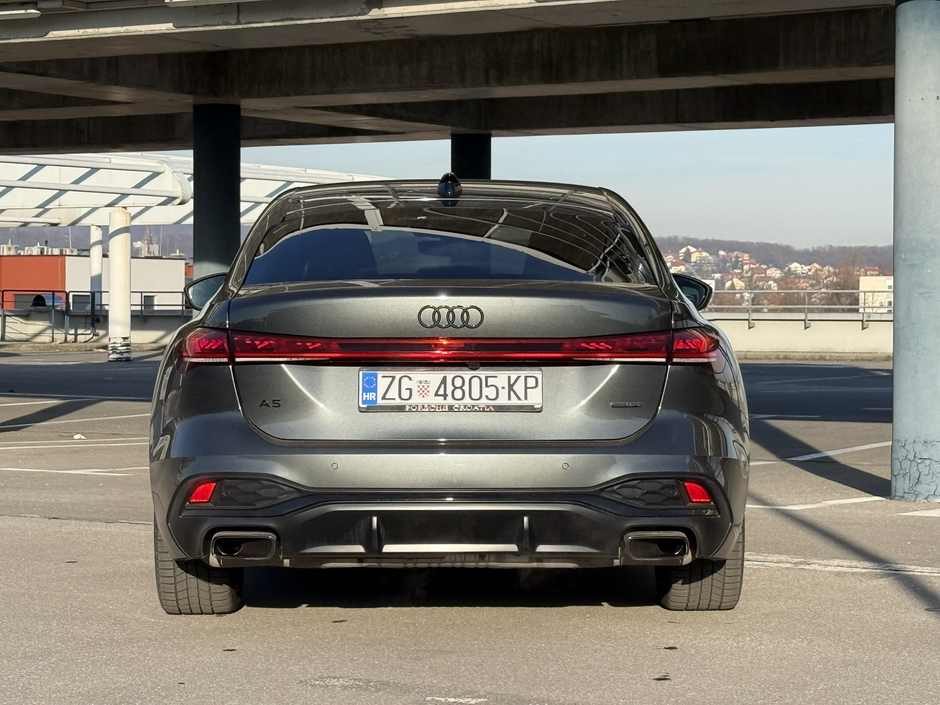 Author: Dubravko Kolarić