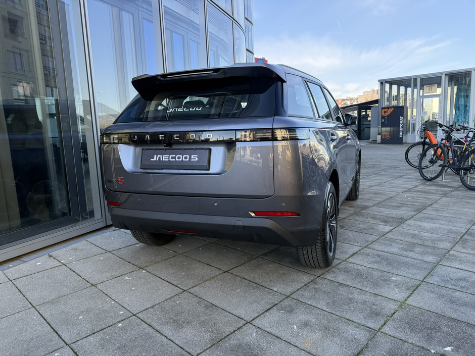 Author: Dubravko Kolarić