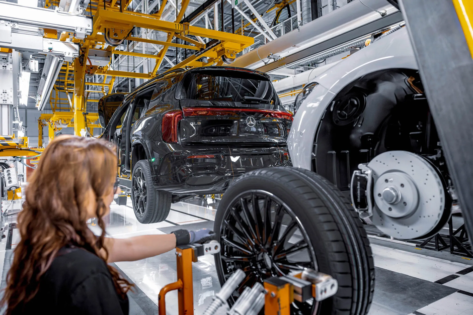 Author: Mercedes-Benz