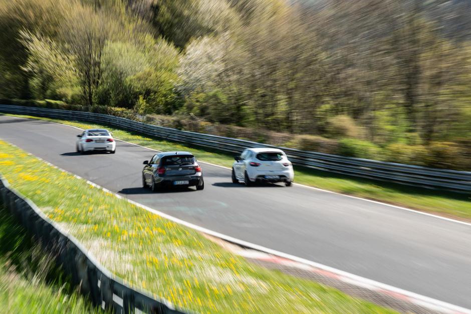 Tourist rides on the Nürburgring | Author: Silas Stein/DPA