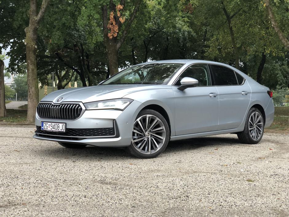 Author: Dubravko Kolarić