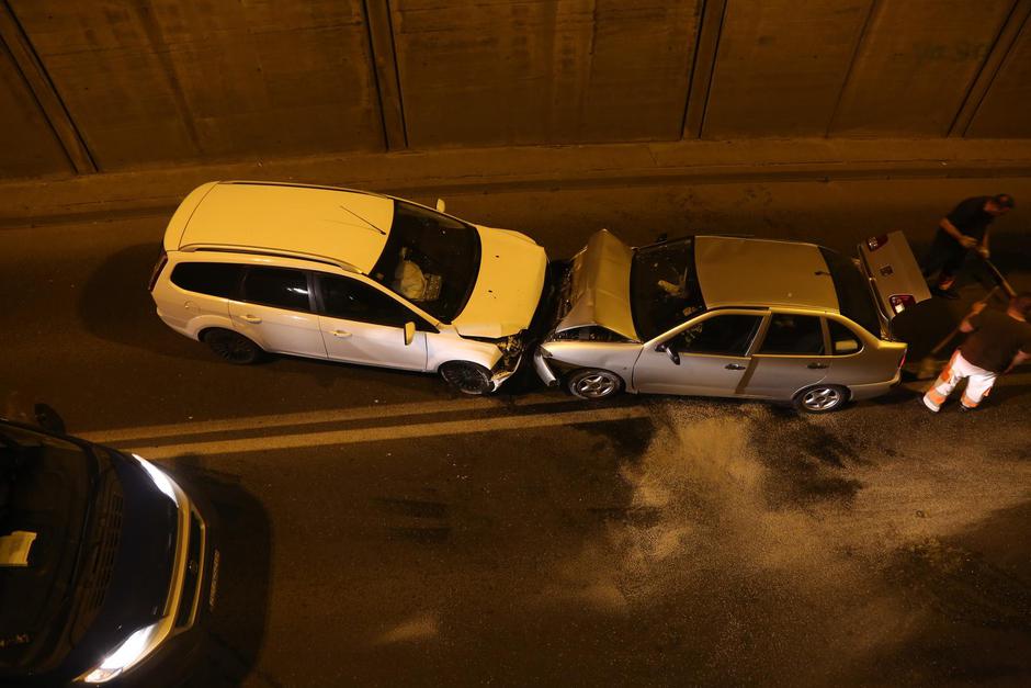 Zagreb: Sudar dvaju automobila ispod podvožnjaka u Selskoj ulici   | Author: Marin Tironi/PIXSELL